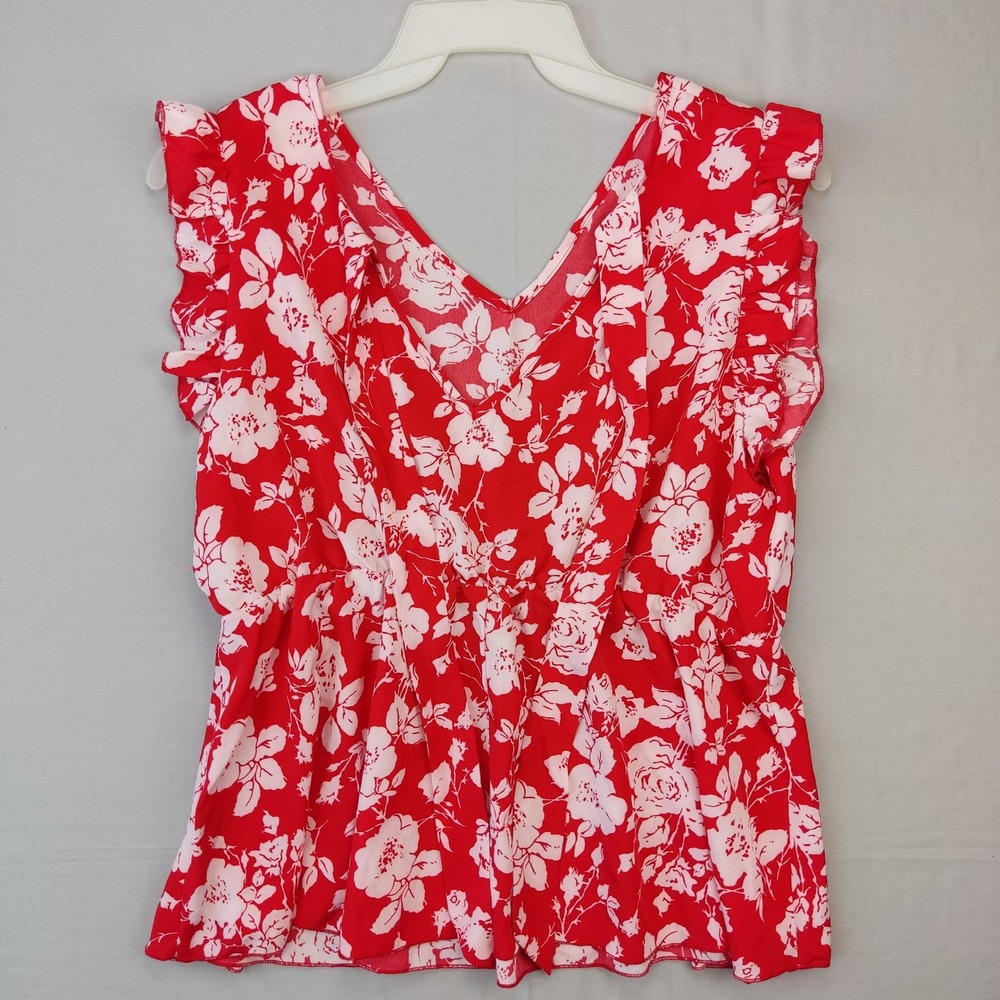 SHEIN CURVE Top Womens 1XL Red Floral Peplum Ruffle Sleeveless V-Neck Blouse